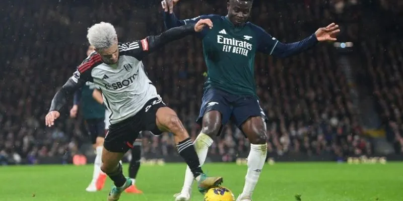 Hàng công và hàng thủ của Arsenal vs Fulham